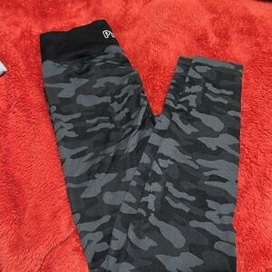 VS Pink Ruched back Seamless Leggings